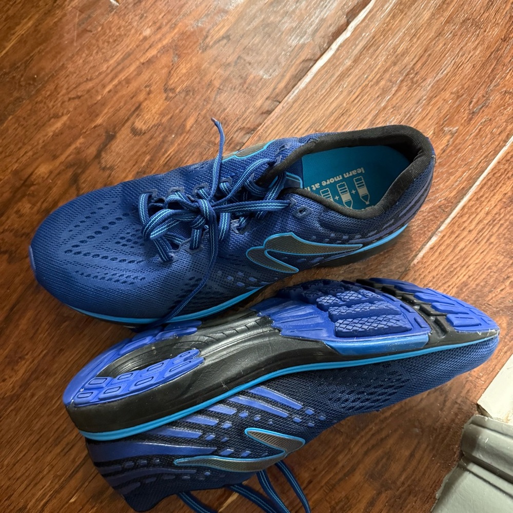 NEWTONS Blue Athletic Running Shoes